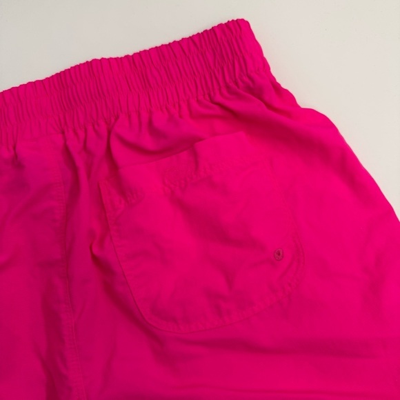 NEW Mountain Hardwear Hot Pink Class IV Series 5 inch Short Size Small - Picture 9 of 12